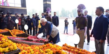 جموں کشمیر میں امن بگاڑنے میں ملوث افراد کو بھاری قیمت چکانی پڑے گی: لیفٹیننٹ گورنر منوج سنہا