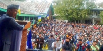 جموں و کشمیر میں بہتر ترقی کو یقینی بنانے کے لئے گورنر راج کافی نہیں ۔غلام نبی آزاد