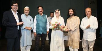 ڈاکٹر درخشاں اندرابی کو دہلی میں باوقار ہارمونی انڈیا ایوارڈ سے نوازا گیا