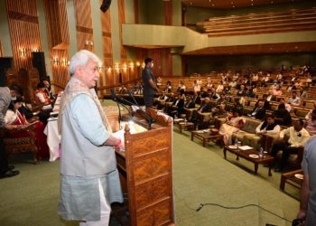 جموں و کشمیر حکومت ہیلی آپریشنز کی ترقی میں مدد کیلئےپرعزم ہیں۔ لیفٹیننٹ گورنر