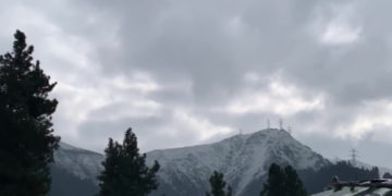 پیر پنجال میں رواں برس کی پہلی برفباری