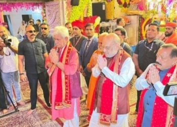 وزیر داخلہ امت شاہ نے ویشنو دیوی کے دربار میں حاضری دی