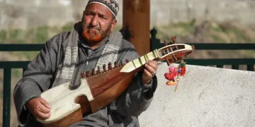 کشمیر کے روایتی صوفی گلوکار نور محمد کے گانے نے انٹرنیٹ پر دھوم مچا دی