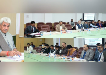 لوگوں کو بااختیار بنانا ، نظام اور عمل کو شفاف بنانا انتظامیہ کا اولین فرض ہے: لیفٹیننٹ گورنر