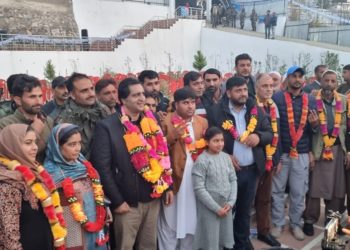 جموں و کشمیر کے لئے مثبت امیدوں کی سیاست لازمی : سجاد لون
