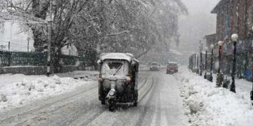 امکانی برف باری کے پیش نظرکشمیرکی صوبائی انتظامیہ متحرک