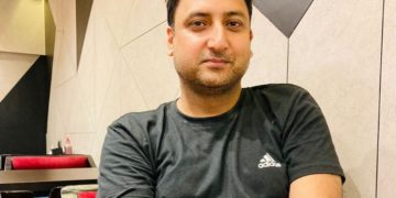 اننت ناگ میں سینئر صحافی پولیس کے ہاتھوں گرفتار