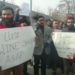 شراب دکان کھولنے کے خلاف سری نگر میں لوگوں کا احتجاج