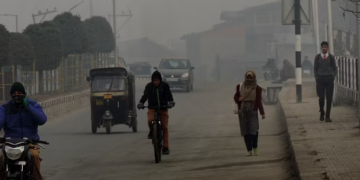 وادی کشمیر میں شبانہ سردی کا قہر جاری
