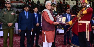 74 ویں یوم جمہوریہ تقریبات کے اِختتام کے موقعہ پر بیٹنگ ریٹریٹ تقریب کا اِنعقاد