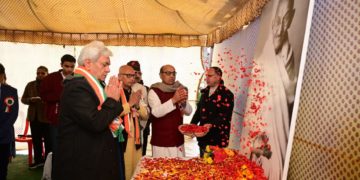 لیفٹیننٹ گورنر نے بابائے قوم مہاتماگاندھی کو ان کی یوم وِصال پر خراجِ عقیدت پیش کیا