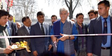 ایل جی سنہا نے سری نگر میں سول سروسز آفیسرز انسٹی ٹیوٹ کا افتتاح کیا