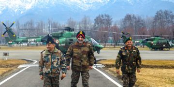چیف آف ڈیفنس اسٹاف جنرل انیل چوہان جموں کشمیر کے دورے پر وارد