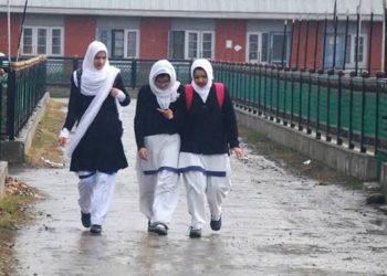 سرمائی تعطیلات کے بعد کشمیر میں کالجز میں آج سے تعلیمی سرگرمیاں شروع
