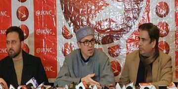 حکومت ریاستی زمینوں سے تجاوزات کوہٹانے کیلئے بلڈوزرکو اپناپہلانہیں آخری حربہ بنائے :عمرعبداللہ