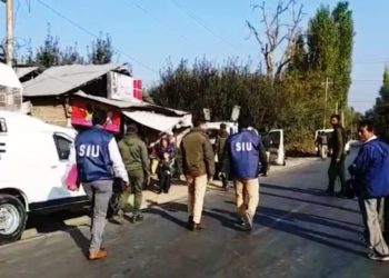 جنوبی کشمیر کے ترال میں ایس آئی یو کے چھاپے