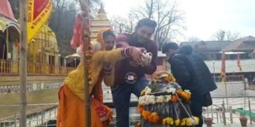 کشمیر میں مہاشیو راتری کی تقریب میں مسلم جوڑے نے شرکت کی