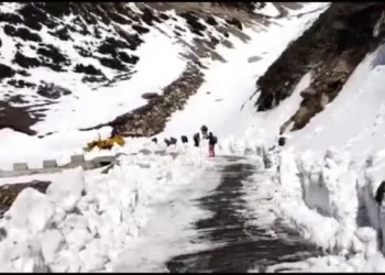 کشتواڑ :مرگن ٹاپ سڑک ٹریفک کی آمدورفت کے لئے بحال