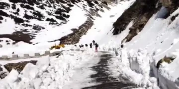 کشتواڑ :مرگن ٹاپ سڑک ٹریفک کی آمدورفت کے لئے بحال