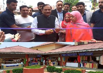 جموں و کشمیر کی ترقی اور خوشحالی میں خواتین اہم شراکت دار۔مشیر بھٹناگر