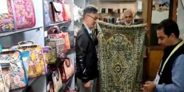 G20 کے مندوبین نے سری نگر میں تجدید شدہ پولو ویو مارکیٹ کا دورہ کیا