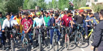 کشمیری نوجوانوں جی 20 سربراہی اجلاس کے استقبال کیلئے ’’ پیڈل فار پیس‘‘ کا انعقاد کیا