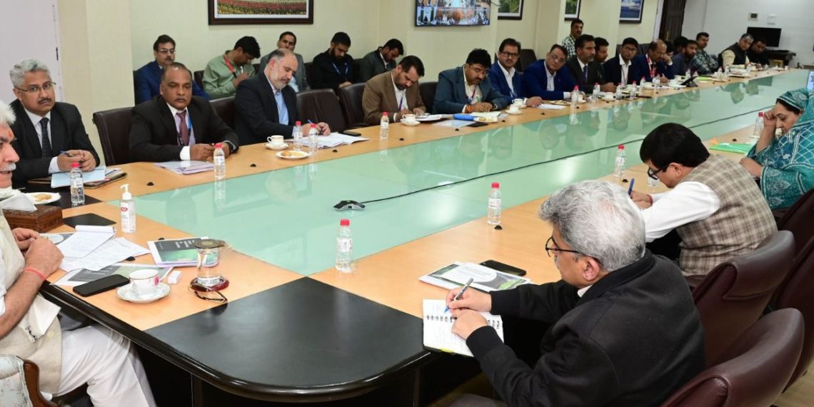لیفٹیننٹ گورنر نے ’ جامع زرعی ترقیاتی پروگرام ‘ کیلئے بینکنگ اور مالیاتی اِداروں کی زرعی کریڈٹ سکیموں کی عمل آوری کا جائزہ لیا
