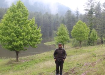 کپوارہ کا عبدالاحد خان شمالی کشمیر کا چنار مین نام سے مشہور