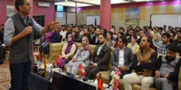مشن یوتھ نے پرواز سکیم کے امیدواروں کیلئے کیریئر گائیڈنس کا اہتمام کیا