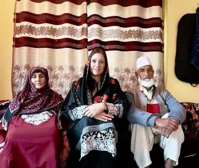 وادی کی خوبصورتی اور مہمان نوازی نے مشہور ٹریول بلاگر امیلیا جرمن کو مسحور کر دیا