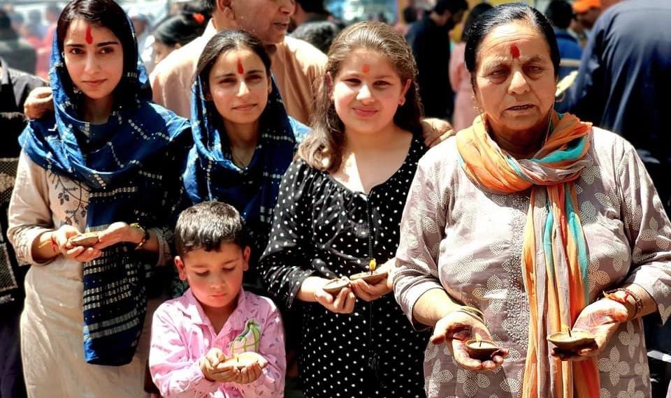 میلہ بھوانی :تولہ مولہ گاندربل میں منعقدہ ہزاروں پنڈتوں کی شرکت ، خصوصی پوجا پاٹ کا اہتمام