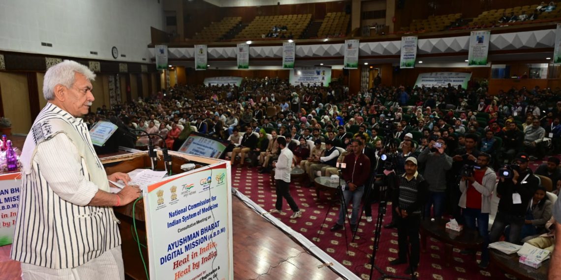 حکومت جموں وکشمیر کو میڈیکل ٹورازم کا مرکز بنانے کیلئے پرعزم: منوج سنہا
