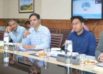 قومی شاہراہ پر زیادہ وزن والی اور ان فٹ گاڑیوں کو اجازت نہ دیں۔ چیف سکریٹری