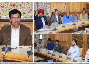 این سی سی نوجوانوں کو نظم و ضبط اور اچھے انسانوں میں تبدیل کرتا ہے: ڈویژنل کمشنر کشمیر