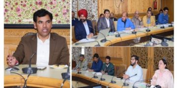 این سی سی نوجوانوں کو نظم و ضبط اور اچھے انسانوں میں تبدیل کرتا ہے: ڈویژنل کمشنر کشمیر