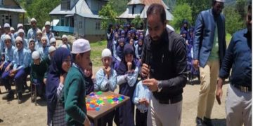 جموں و کشمیر نے اسکولوں کیلئے بائیو میٹرک حاضری کا نظام متعارف کرایا