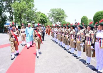 ایل جی منوج سنہا نے نیشنل انٹیگریشن کیمپ میں این سی سی کیڈٹس کے ساتھ بات چیت کی