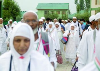 جموں و کشمیر سے عازمین حج کی روانگی کا سلسلہ شروع