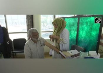 مکہ کے سفر سے قبل عازمین حج کیلئے سری نگر میں خصوصی ویکسینیشن مہم