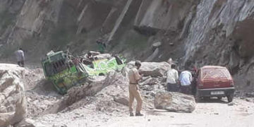 چناب میں بڑھتے سڑک حادثات۔۔ذمہ دار کون؟
