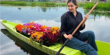 کشمیر کی ابھرتی ہوئی سٹار متینہ راجپوت نے بالی ووڈ میں دھوم مچائی