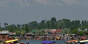 سیاحوں کی سہولت کیلئے جموں و کشمیر کے سونمرگ میں ٹیکسی کے نرخ مقرر