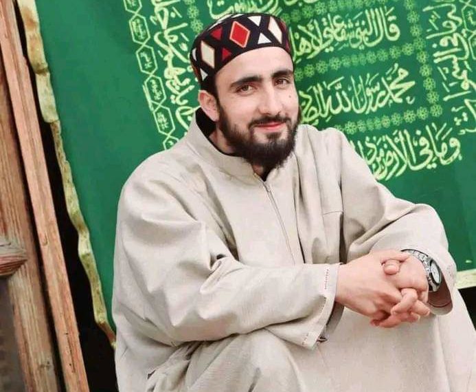 دو روز قبل سڑک حادثے میں زخمی نوجوان زندگی کی جنگ ہار گیا