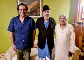 سجاد لون کی مظفر بیگ اور سفینہ بیگ سے ملاقاتیں ،بیگ کی پی سی میں شمولیت کی قیاس آرائیاں زوروں پر