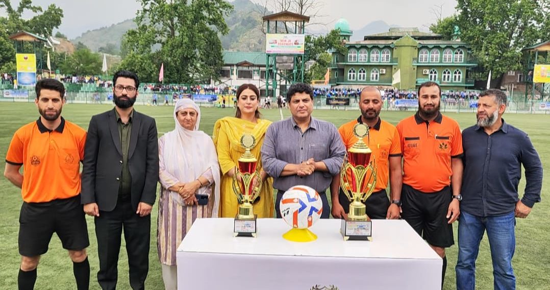جموں و کشمیر کھیلوں میں شاندار کارکردگی کا مظاہرہ کر رہا ہے۔ سرمد حفیظ
