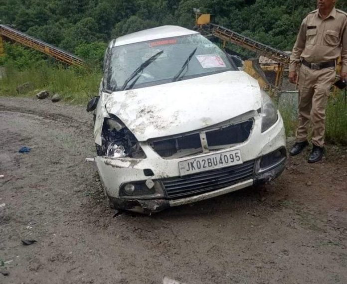 رام بن سڑک حادثے میں 3 امر ناتھ یاتری زخمی