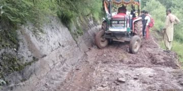 خستہ حال سڑکوں پر موت کا رقص آخر کب تک؟
