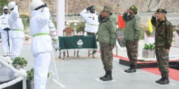 آرمی چیف کا سیاچن دورہ، فوج کی تیاریوں کا جائزہ لیا