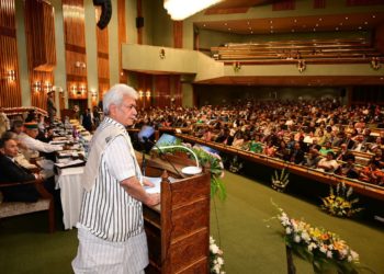 آرٹیکل 370 کی منسوخی نے جموں و کشمیر میں سماجی مساوات اور جامع ترقی کو یقینی بنایا۔ منوج سنہا