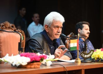 ’ایف ایس ایس‘ اسکیم کے تحت ترجیحی کنبوں کو سبسڈی قیمتوں پر دس کلو اضافی راشن دیا جائے گا : ایل جی منوج سنہا